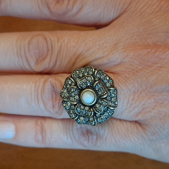 Heidi Daus vintage ring all warranty and paperwork original box! Size 9 - Picture 5 of 6